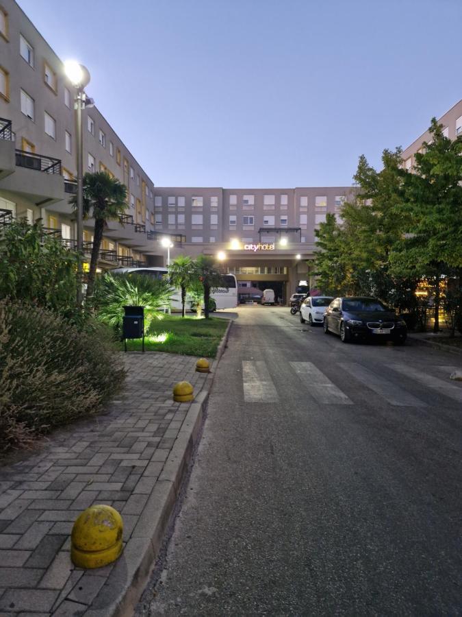 Candy Apartments Mostar Esterno foto
